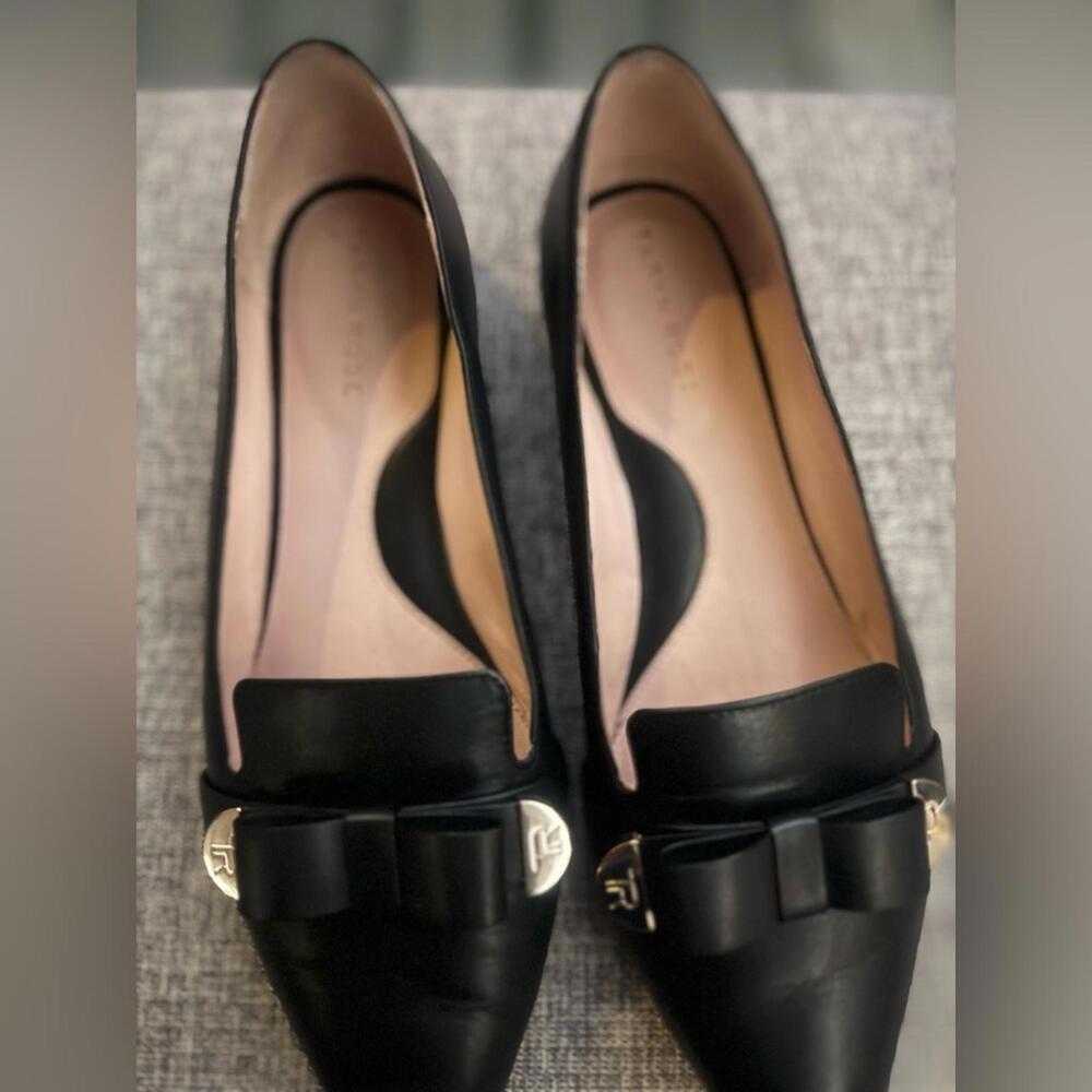 Taryn Rose “Edith” Black pointed toe Bow flats sz 8.5